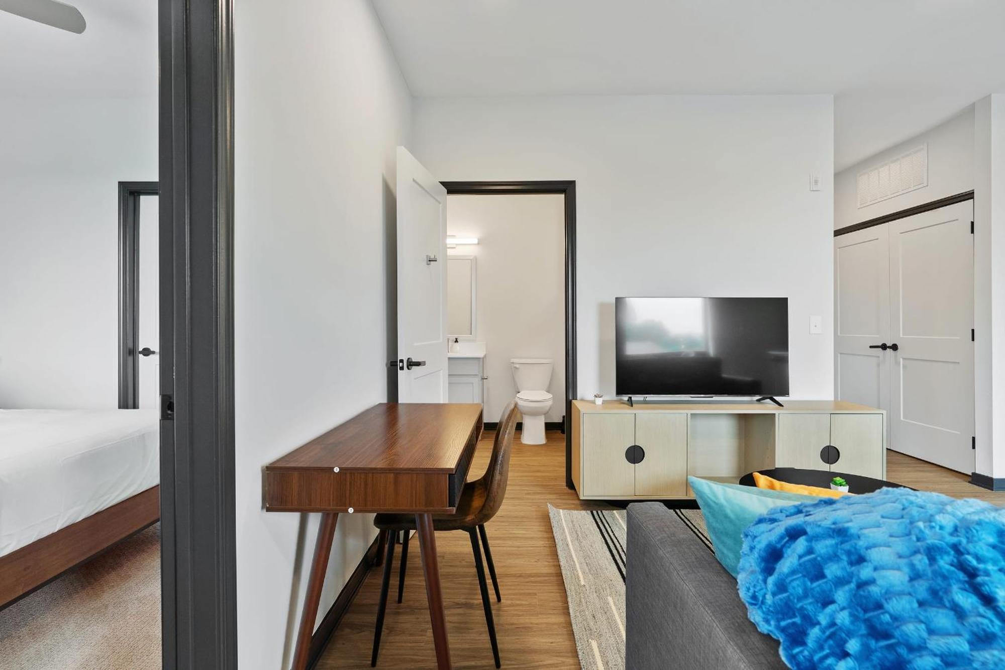 Cozysuites On Mass With Garage Parking #7 Indianapolis Dış mekan fotoğraf